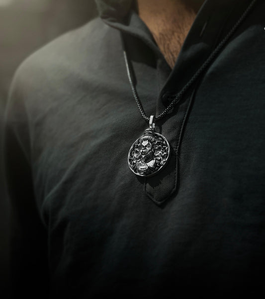 TrendyFrik™ Men's Silver Chain with Hanuman Pendant