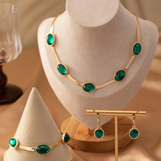 TrendyFrik™ Oval Green Crystal Pendant Necklace Set With Bracelet